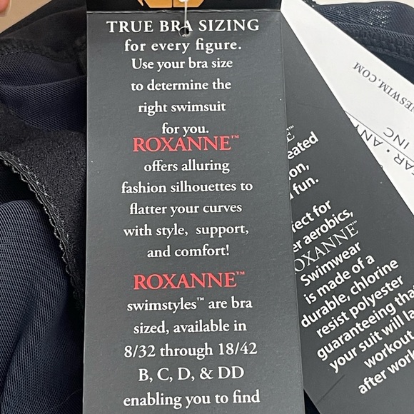 New Roxanne black
V Neck Sarong
One Piece Swimsuit size 16(40DCup) - Picture 8 of 15